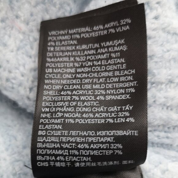 Divided H & M Ladies Size Medium Button Front Crop Light Blue Sweater - Picture 7 of 12